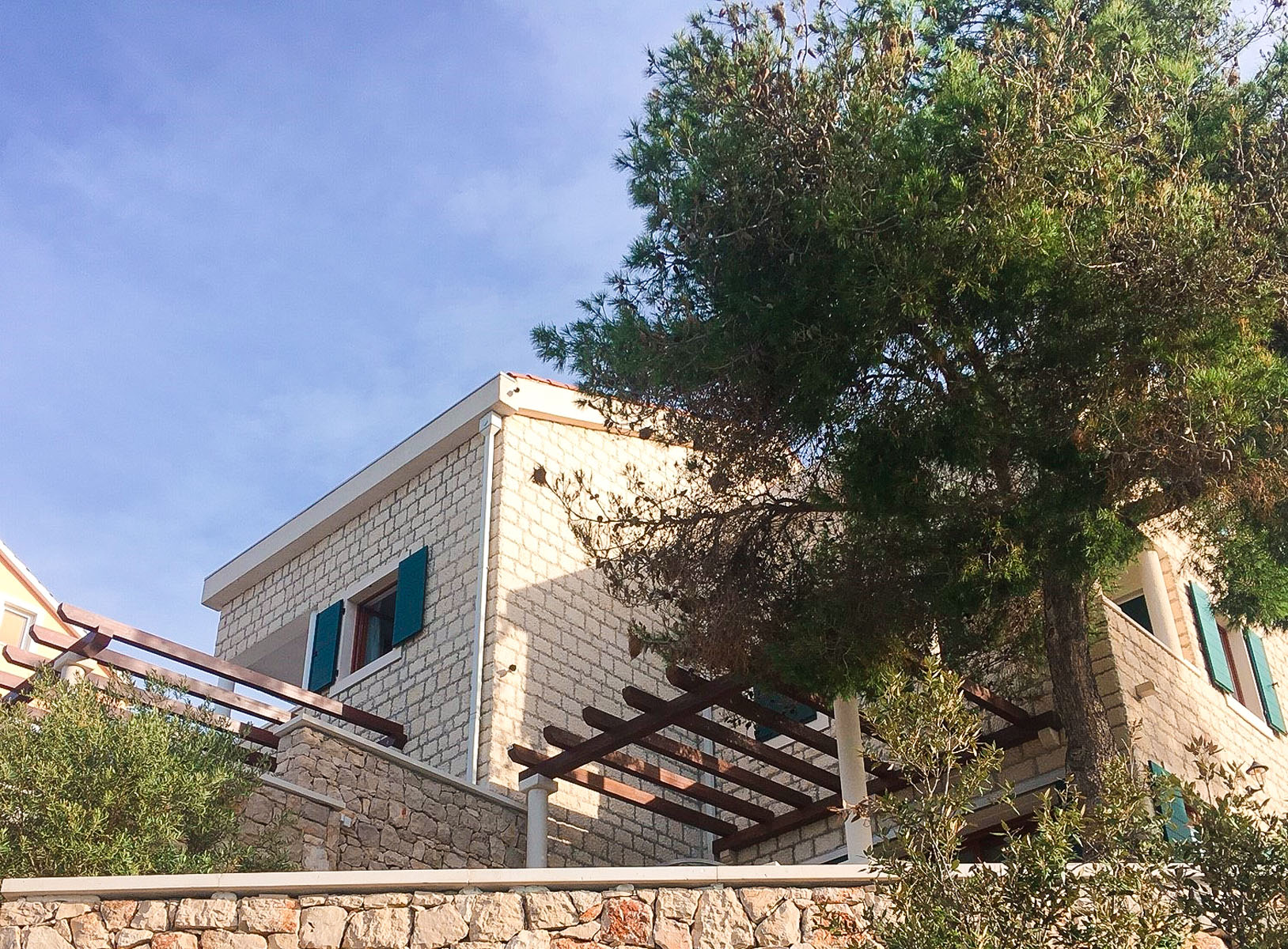 villa-almare-osibova-brac-croatia-view2